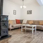 Lale - 4 Bed With Kitchen And Garden! Villa Serik