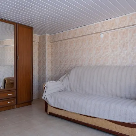 Lale - 4 Bed With Kitchen And Garden! *