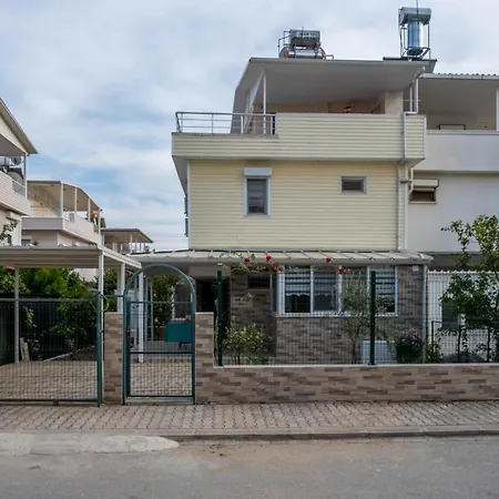 Villa Lale - 4 Bed With Kitchen And Garden! Serik