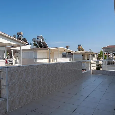 Lale - 4 Bed With Kitchen And Garden! Villa Serik