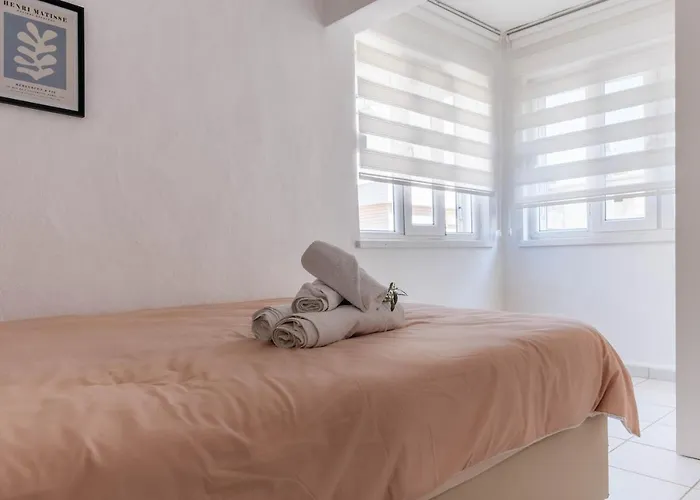 Lale - 4 Bed With Kitchen And Garden! Villa