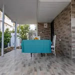 Lale - 4 Bed With Kitchen And Garden!