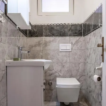 Villa Lale - 4 Bed With Kitchen And Garden! Serik