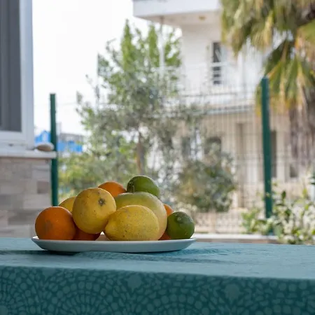 Lale - 4 Bed With Kitchen And Garden!